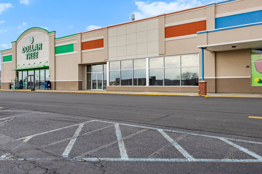 More Photos Of 90 Broadway, Menands Storefront For Lease