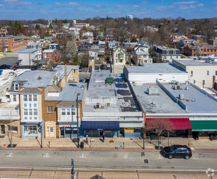 More Photos Of 31 E State St, Media Storefront For Lease