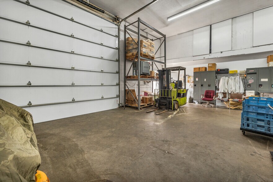 More Photos Of 22 Kendall Pond Rd, Derry Food Processing For Sale