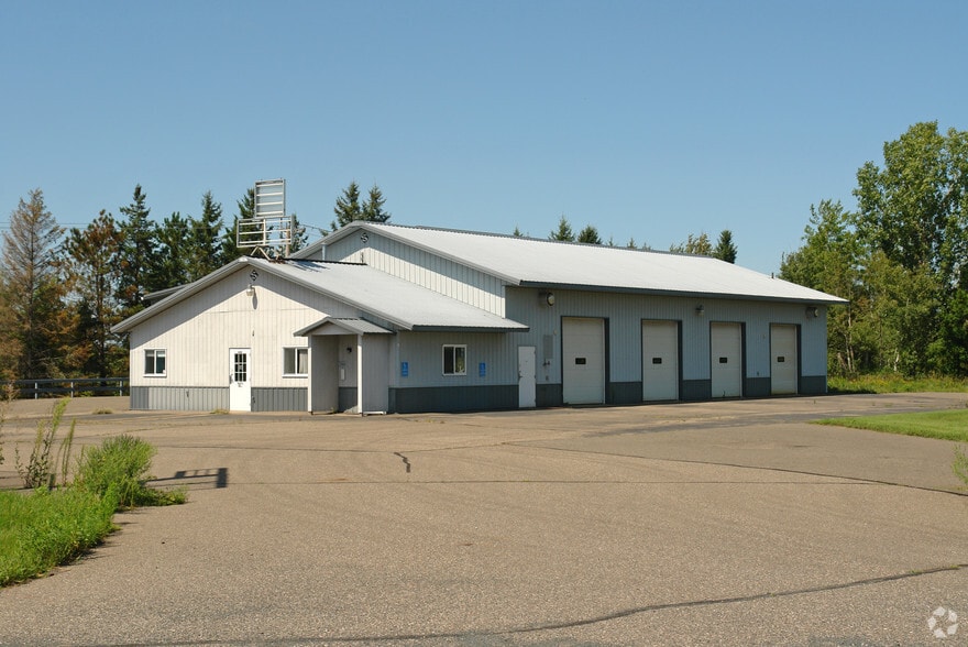 Primary Photo Of 24232 Greenway Ave, Forest Lake Warehouse For Lease