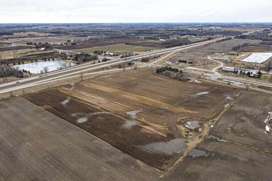 More Photos Of 5813 Michigan Ave, Manitowoc Land For Sale