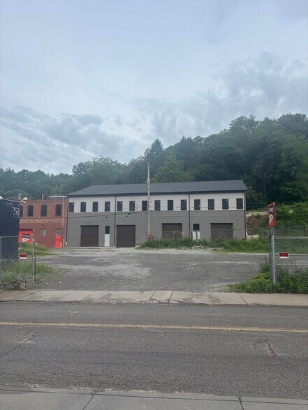 Primary Photo Of 1430 High St, Pittsburgh Warehouse For Lease