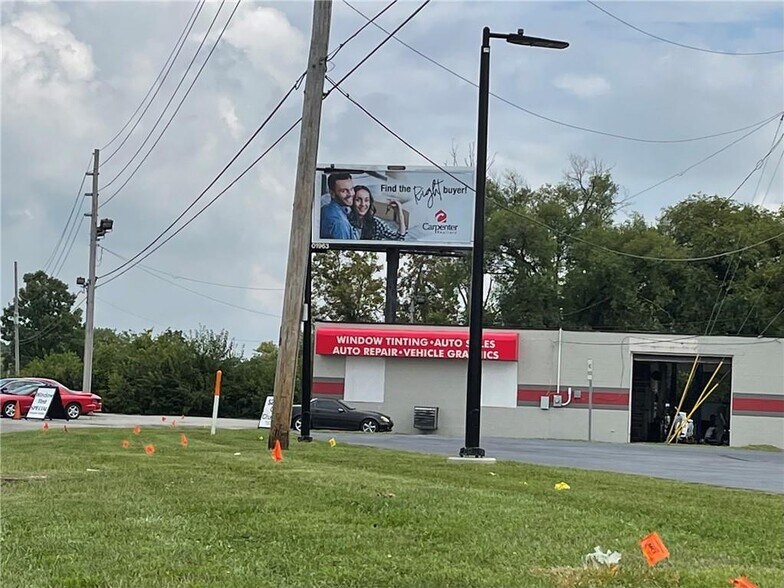More Photos Of 2907 E Main St, Plainfield Auto Repair For Sale