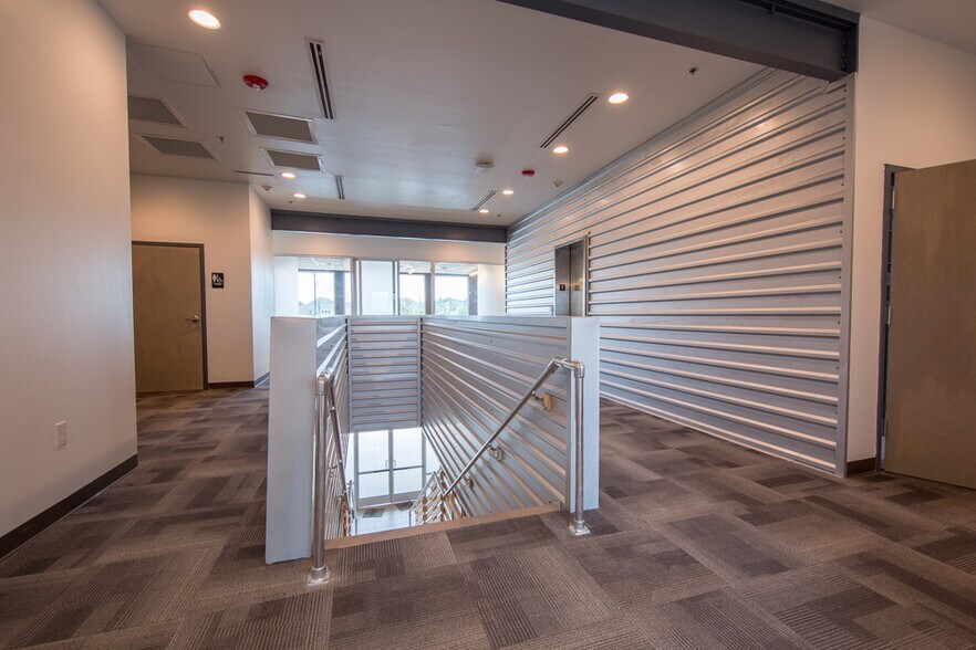 More Photos Of 18911 Hardy Oak Blvd, San Antonio Medical For Lease