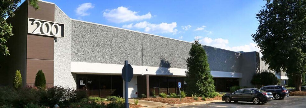 More Photos Of 120 Interstate N Pky E SE, Atlanta Light Distribution For Lease