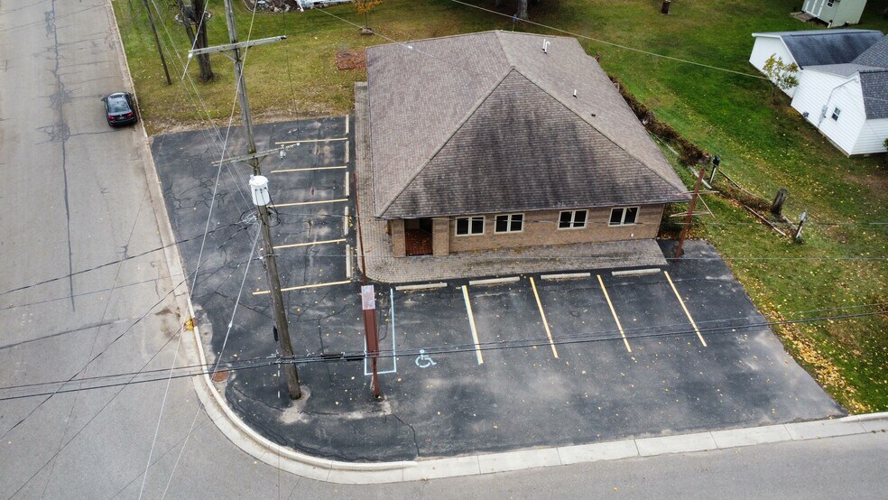 More Photos Of 601 W Corunna Ave, Corunna Office For Lease