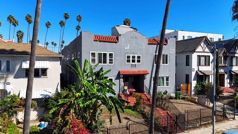 More Photos Of 910 S Mariposa Ave, Los Angeles Apartments For Sale