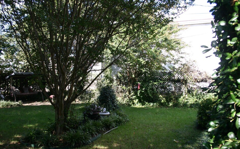 More Photos Of 2515 N Central St, Knoxville Specialty For Sale
