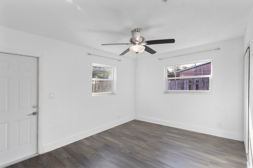 More Photos Of 1510 SW 68th Ter, North Lauderdale Healthcare For Sale