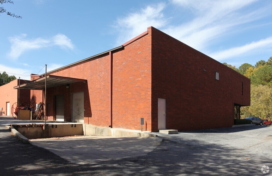 More Photos Of 4264 Winters Chapel Rd, Atlanta Warehouse For Lease