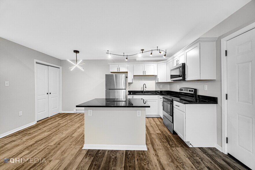 More Photos Of 2080 E Rand St, Hobart Apartments For Sale