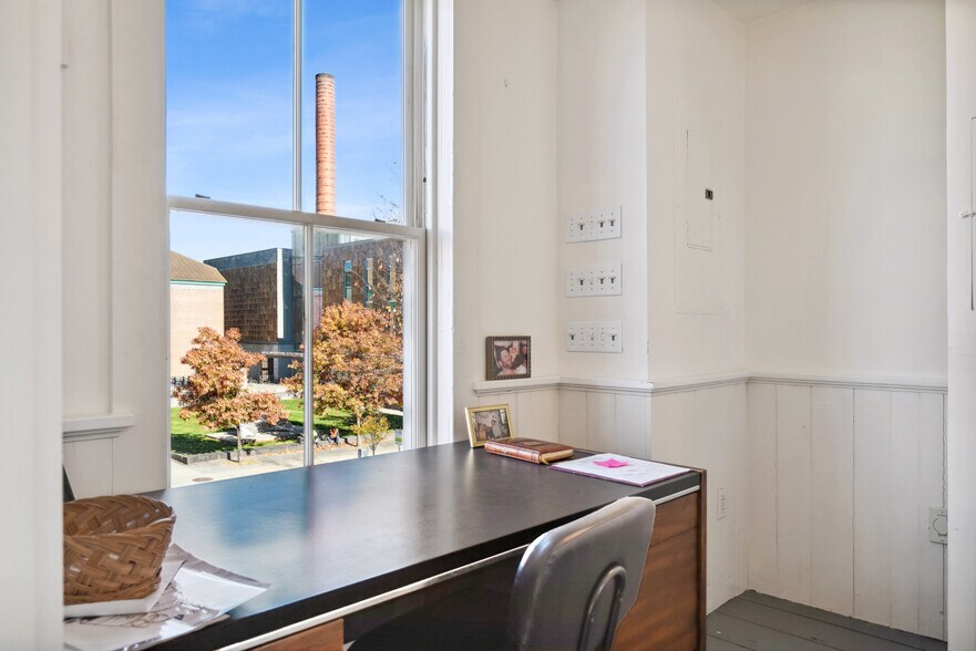 More Photos Of 15 Lebanon St, Hanover Freestanding For Sale