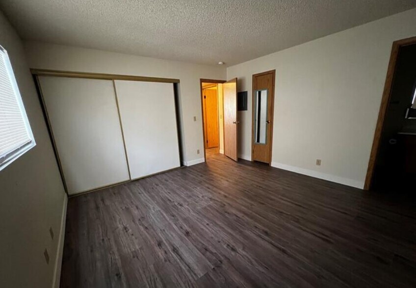 More Photos Of 855 Del Rey Dr, Boulder City Apartments For Sale