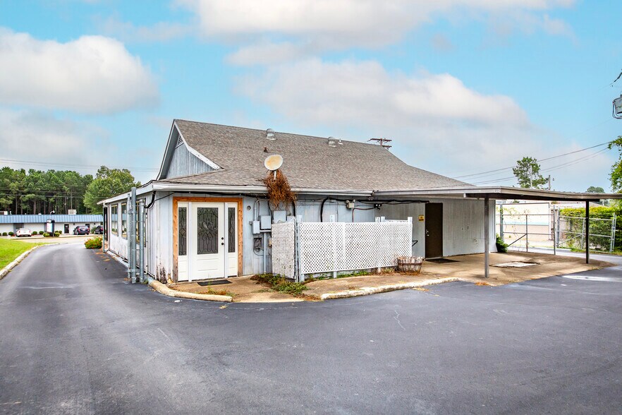 More Photos Of 2911 Pine St, Arkadelphia Medical For Sale