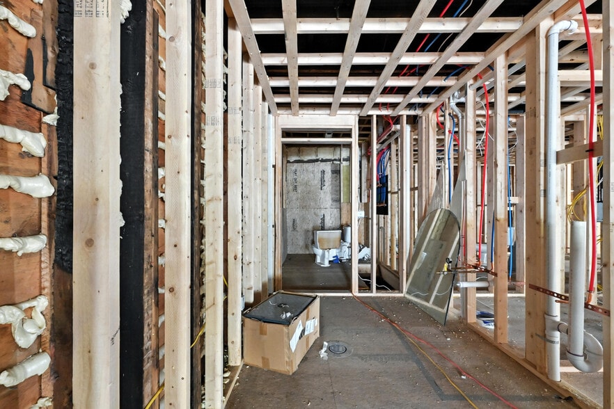 More Photos Of 370 Main St, Wilton Restaurant For Sale