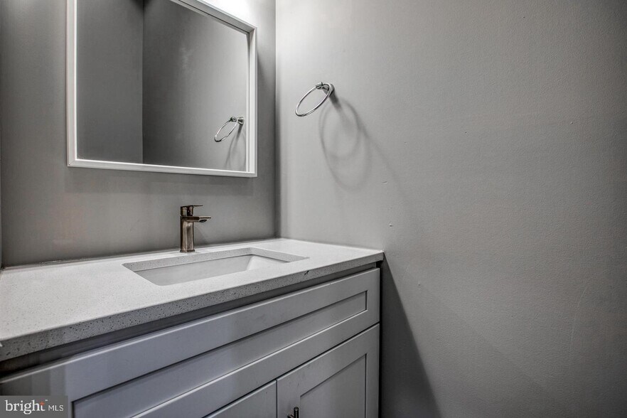 More Photos Of 1316 S Broad St, Philadelphia Apartments For Sale