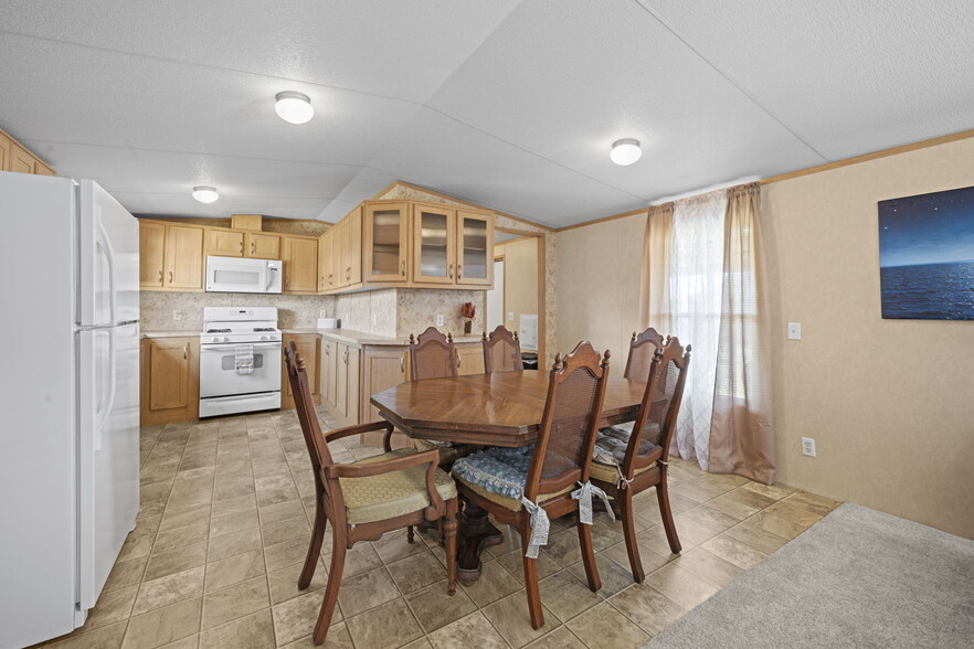 More Photos Of 820 Forest View Dr, Blanco Manufactured Housing Mobile Home Park For Sale