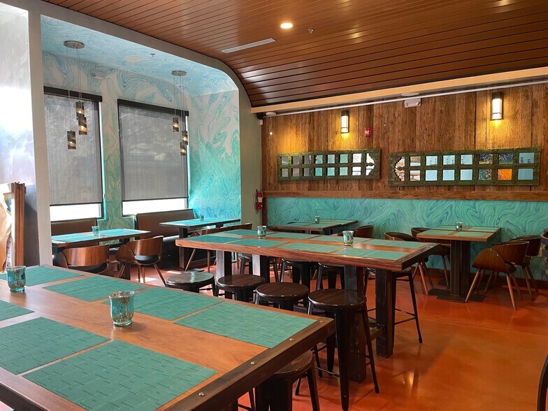 More Photos Of 412 Cleveland St, Clearwater Restaurant For Lease