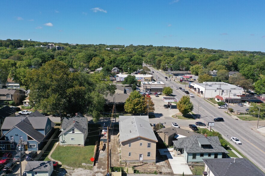 Primary Photo Of 912 Indiana St, Lawrence Apartments For Sale