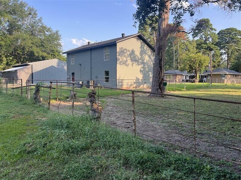 More Photos Of 3215 Bert Kouns Industrial Loop, Shreveport Apartments For Sale