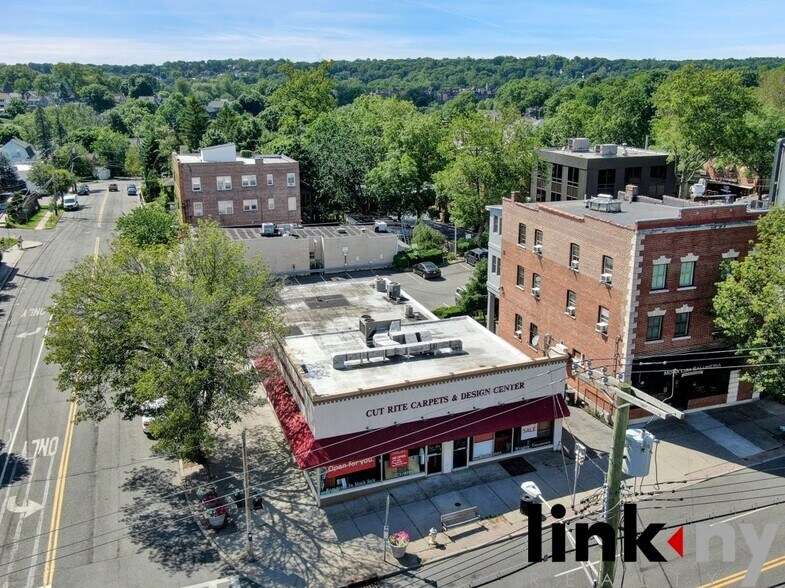 More Photos Of 825 White Plains Rd, Scarsdale Storefront Retail Office For Lease