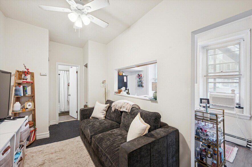 More Photos Of 107 Walnut Ave, Ardmore Apartments For Sale