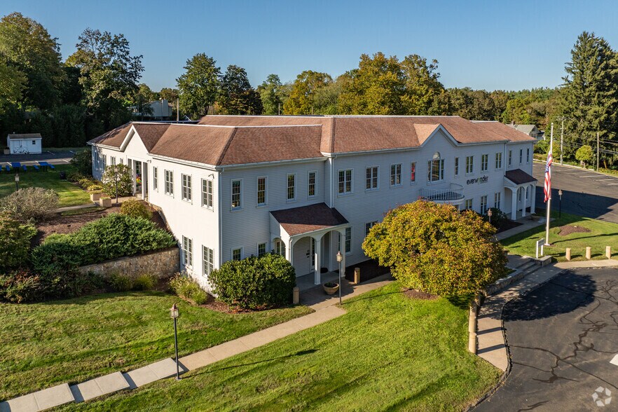 More Photos Of 11 Mile Hill Rd, Newtown Office For Sale