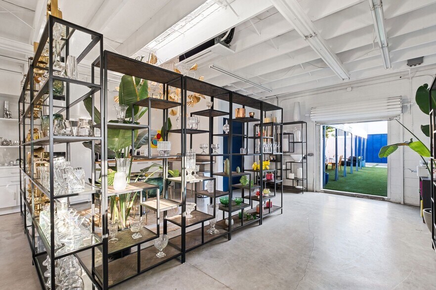 More Photos Of 8560 Venice Blvd, Los Angeles Storefront Retail Office For Sale