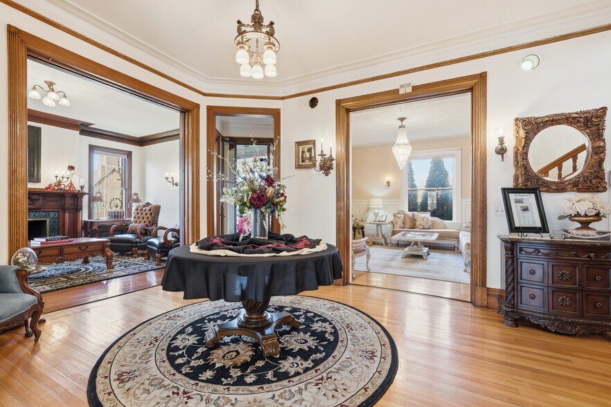 More Photos Of 270 Maple St, Springfield Hospitality For Sale