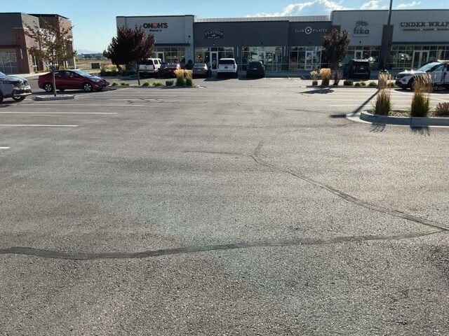 More Photos Of 1043 S Valley Grove Way, Pleasant Grove Storefront For Lease