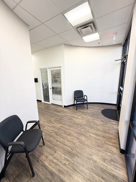 More Photos Of 428 S Gilbert Rd, Gilbert Unknown For Lease