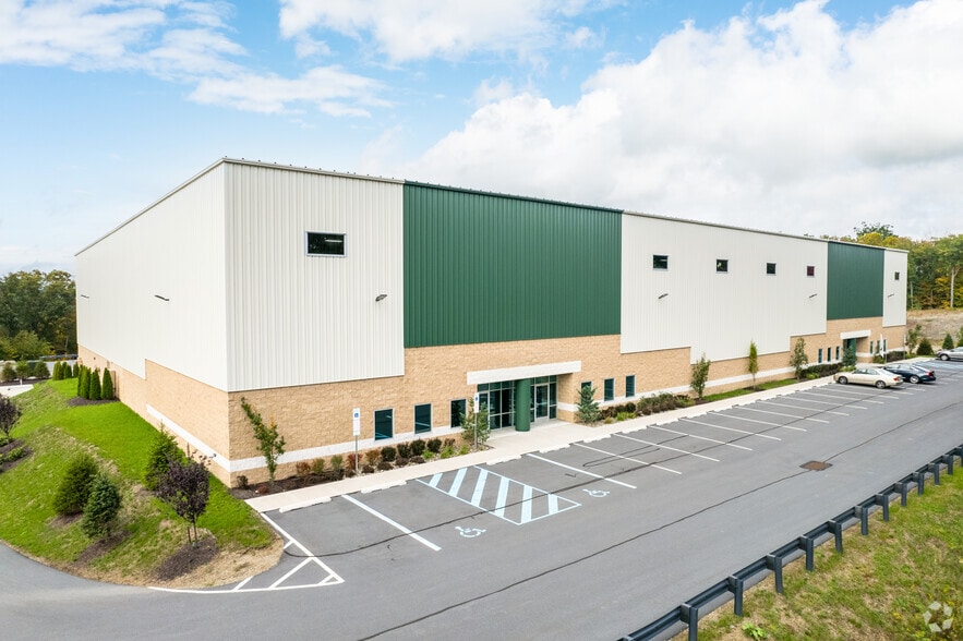 Primary Photo Of 560-570 Research Dr, Pittston Township Warehouse For Lease