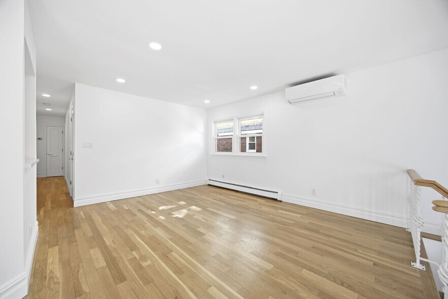 More Photos Of 158-10 95th St, Howard Beach Multifamily For Sale