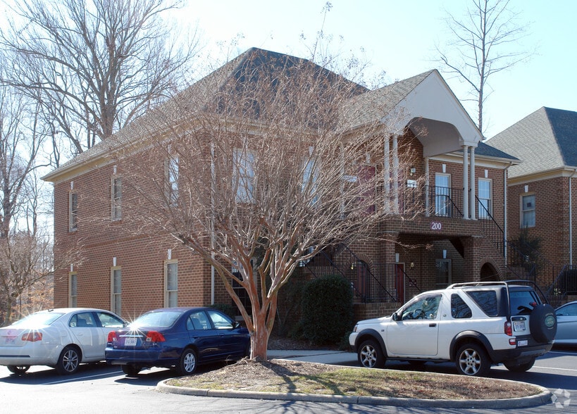 More Photos Of 780 Pilot House Dr, Newport News Office For Lease