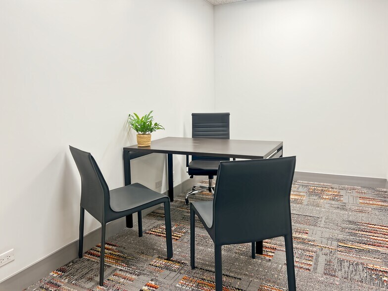 More Photos Of 222 S Prospect Ave, Park Ridge Coworking Space