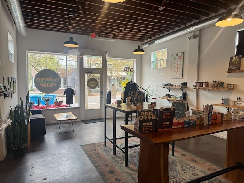 More Photos Of 1110 Main St SW, Roanoke Storefront For Sale