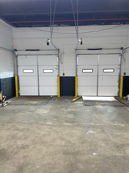 More Photos Of 180 Mill St, Cranston Distribution For Lease