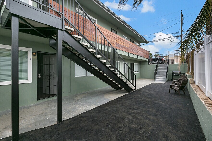 More Photos Of 1415 Marquette St, Oceanside Apartments For Sale