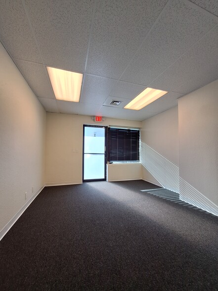 More Photos Of 5067-5085 Arville St, Las Vegas Unknown For Lease