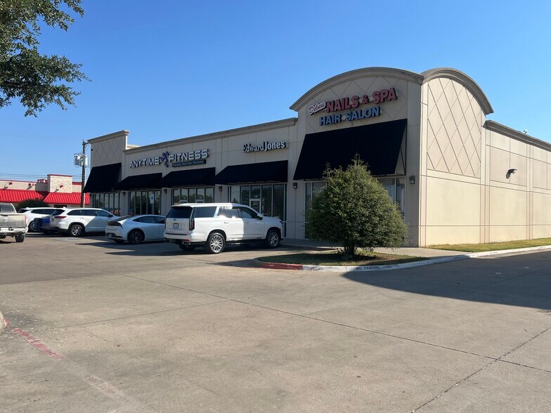 More Photos Of 305 Coke Ave, Hillsboro Unknown For Lease