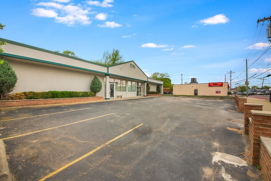 More Photos Of 1781 Hylan Blvd, Staten Island Office For Lease