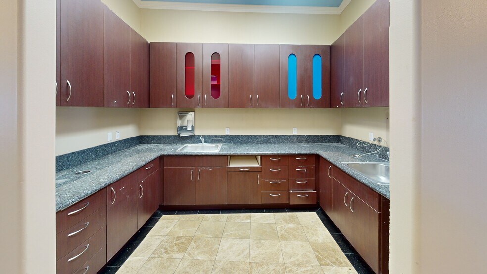 More Photos Of 1751 N 1st St, San Jose Freestanding For Lease