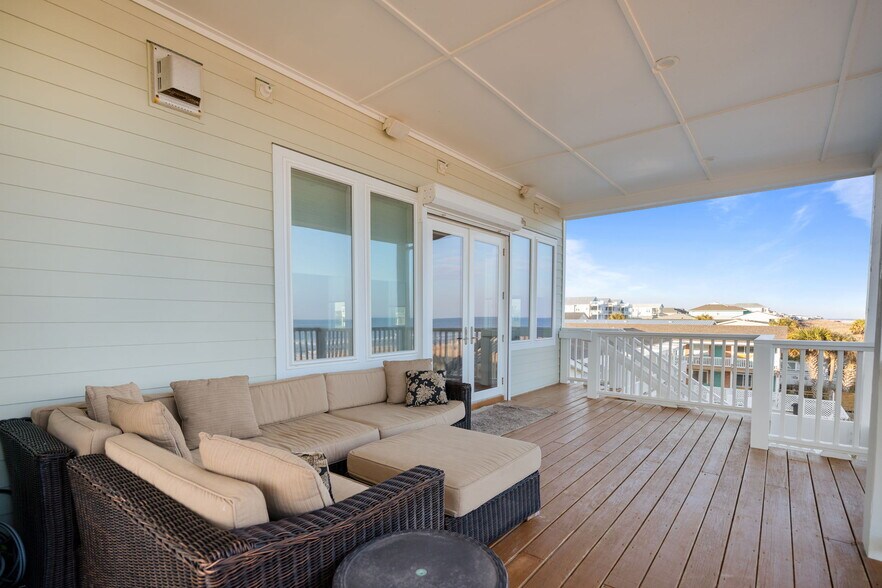 More Photos Of 312 Carolina Beach Ave N, Carolina Beach Office For Sale