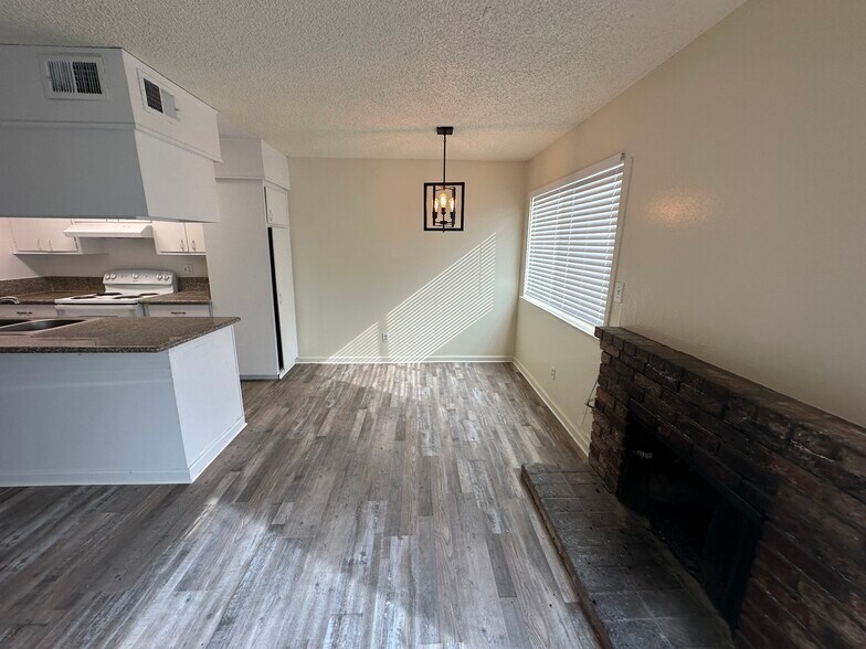 More Photos Of 67 Nedra Ct, Sacramento Apartments For Sale