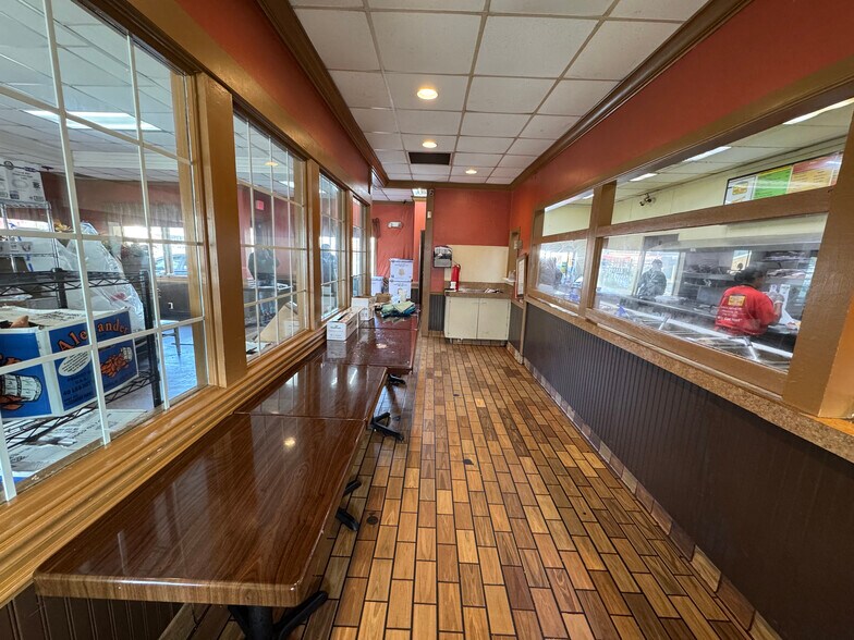 More Photos Of 6814 Highway 85, Riverdale Freestanding For Sale