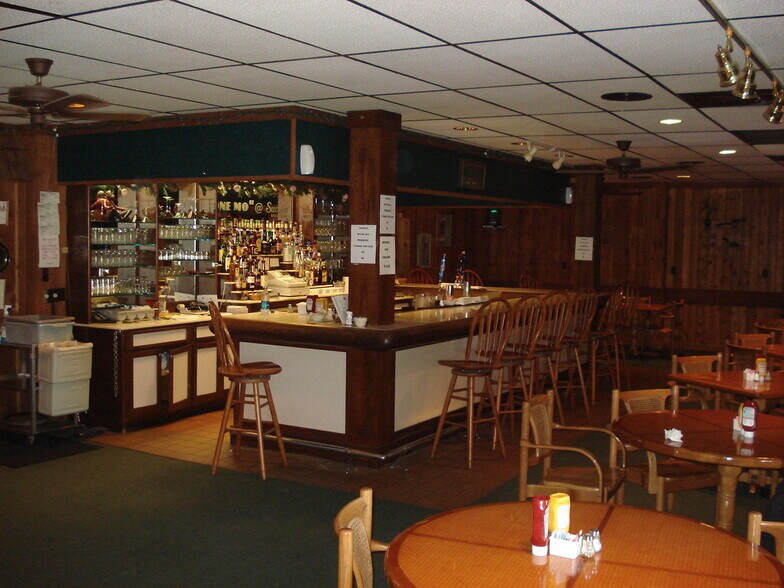 More Photos Of 50 Sun Air Blvd E, Haines City Restaurant For Lease