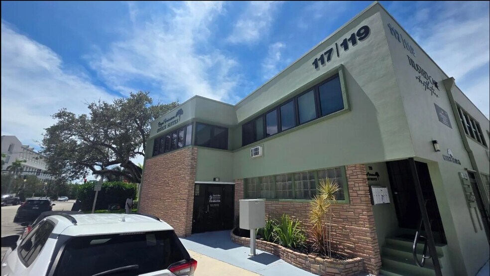 Primary Photo Of 117 N 5th St, Fort Pierce Office Residential For Sale