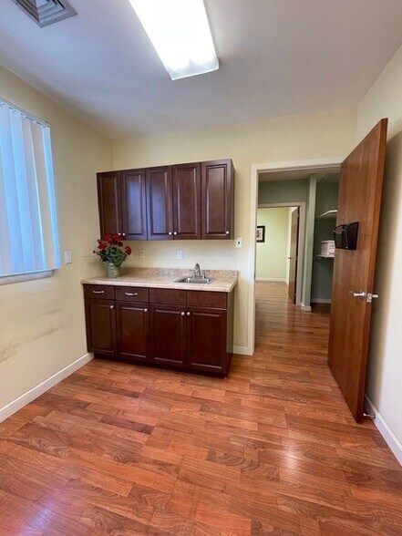 More Photos Of 3501 West Chester Pike, Newtown Square Medical For Lease