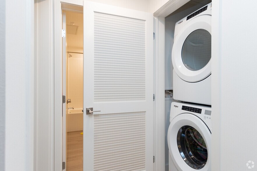 More Photos Of 11311 Chandler Blvd, North Hollywood Apartments For Lease
