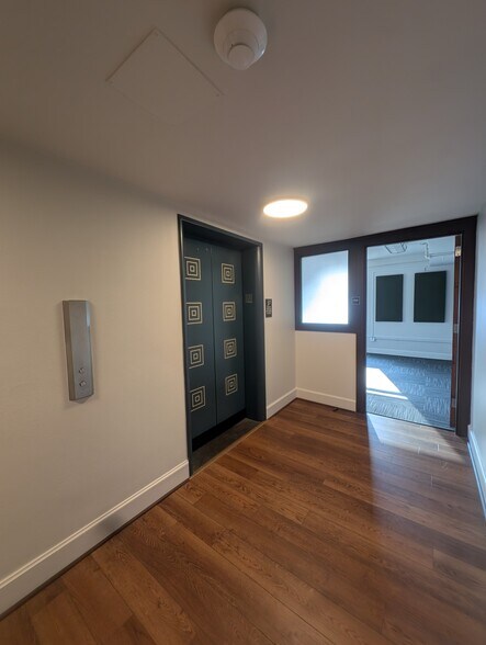 More Photos Of 219 N Main St, Bryan Office For Lease